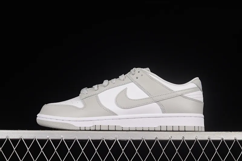 All Categories Nk SB Dunk Series Nk SB Dunk Low Low-top Sneakers Pure Original Version NK SB Dunk Low "Grey Fog" White Gray SB Smashed Backboard Fashion Casual Sneakers DD1391-103